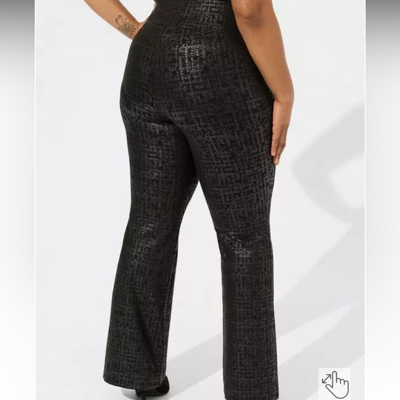 Torrid Textured Black Wide Leg Pants - Picture 4 of 9